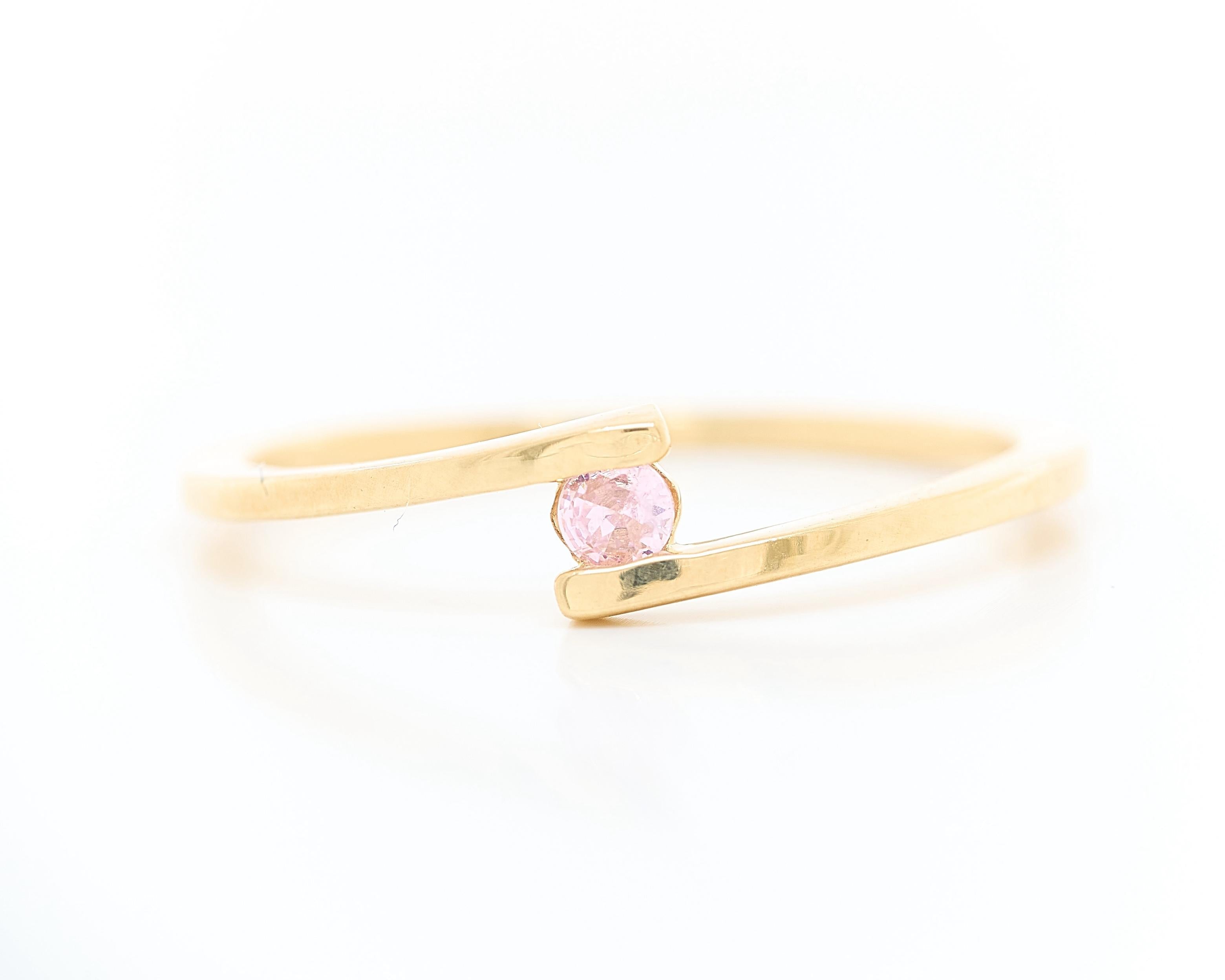 EMBER PINKY